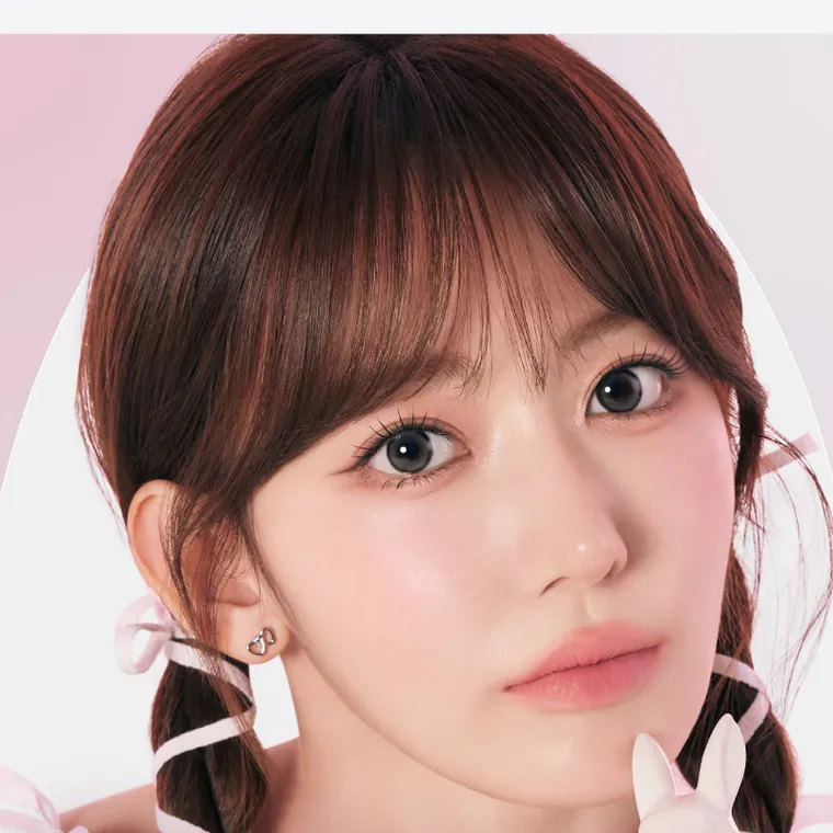 宮脇咲良イメージモデルカラコン【molak 1month/モラクマンスリー】｜