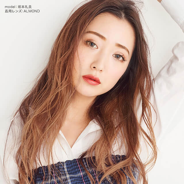 QuoRe Luna Natural -クオーレ ルナナチュラル|model:坂本礼美 着用レンズ:ALMOND